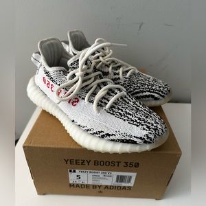 Yeezy Boost 350 V2 Zebra Sneakers Shoes - size Men’s 5